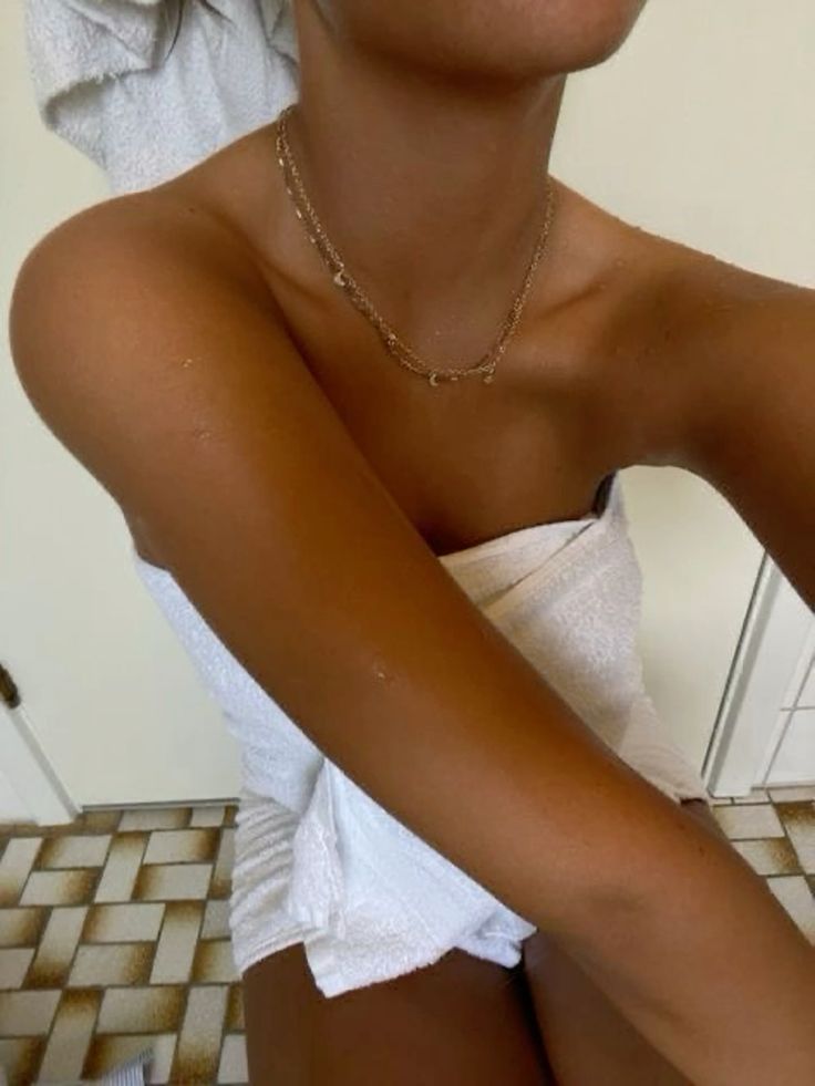 4. Why A From-Within Glow Appeals Over A Sun Tan — Side By Side